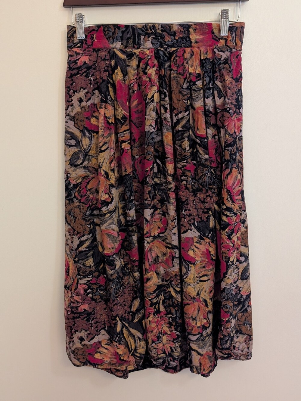 VINTAGE Floral Skirt